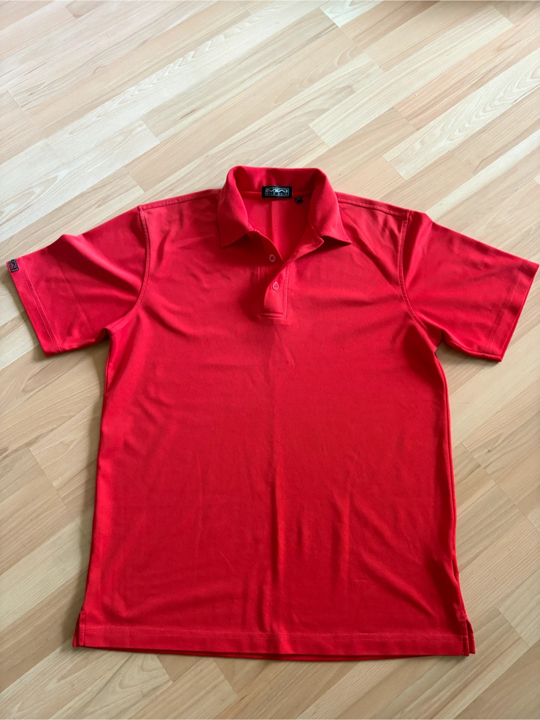 Men’s Short Sleeves Shirt Size Small