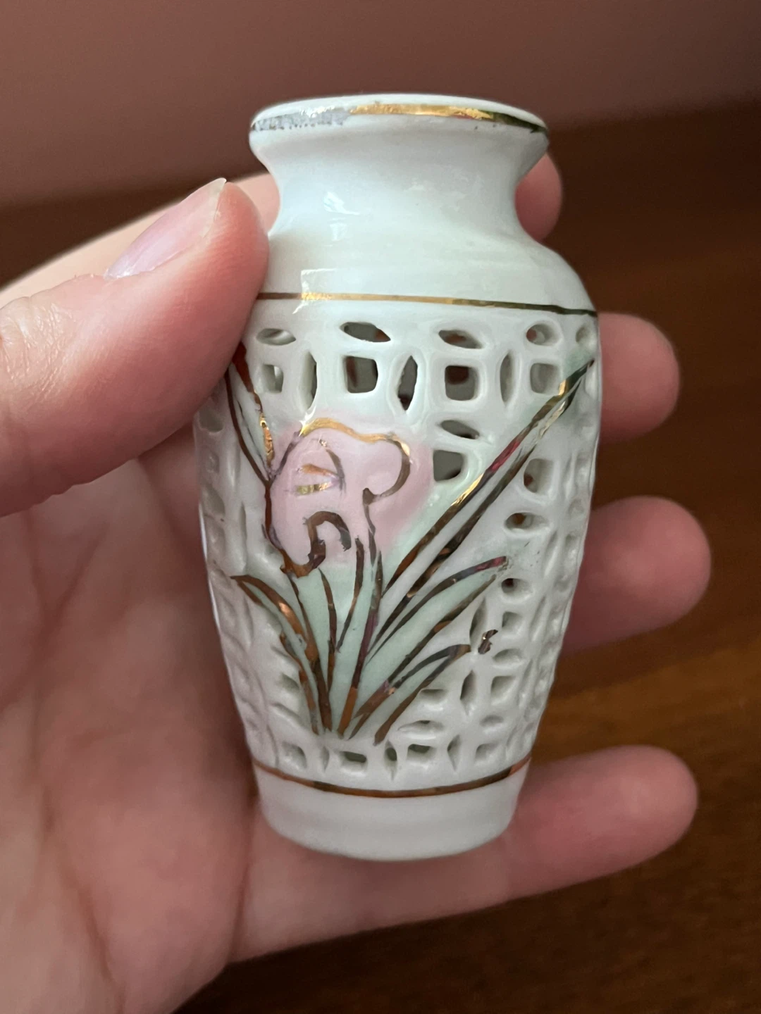Miniature Porcelain Lattice Vase - photo 3