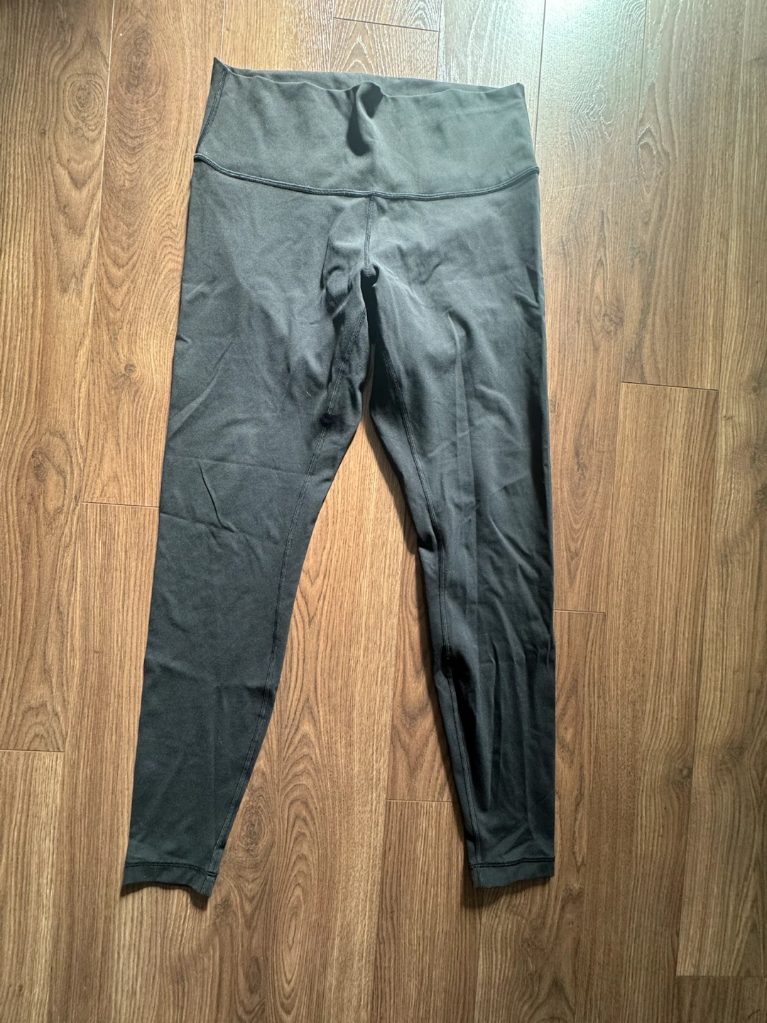 🖤 Lululemon High-Waisted Black Tights – Size 10