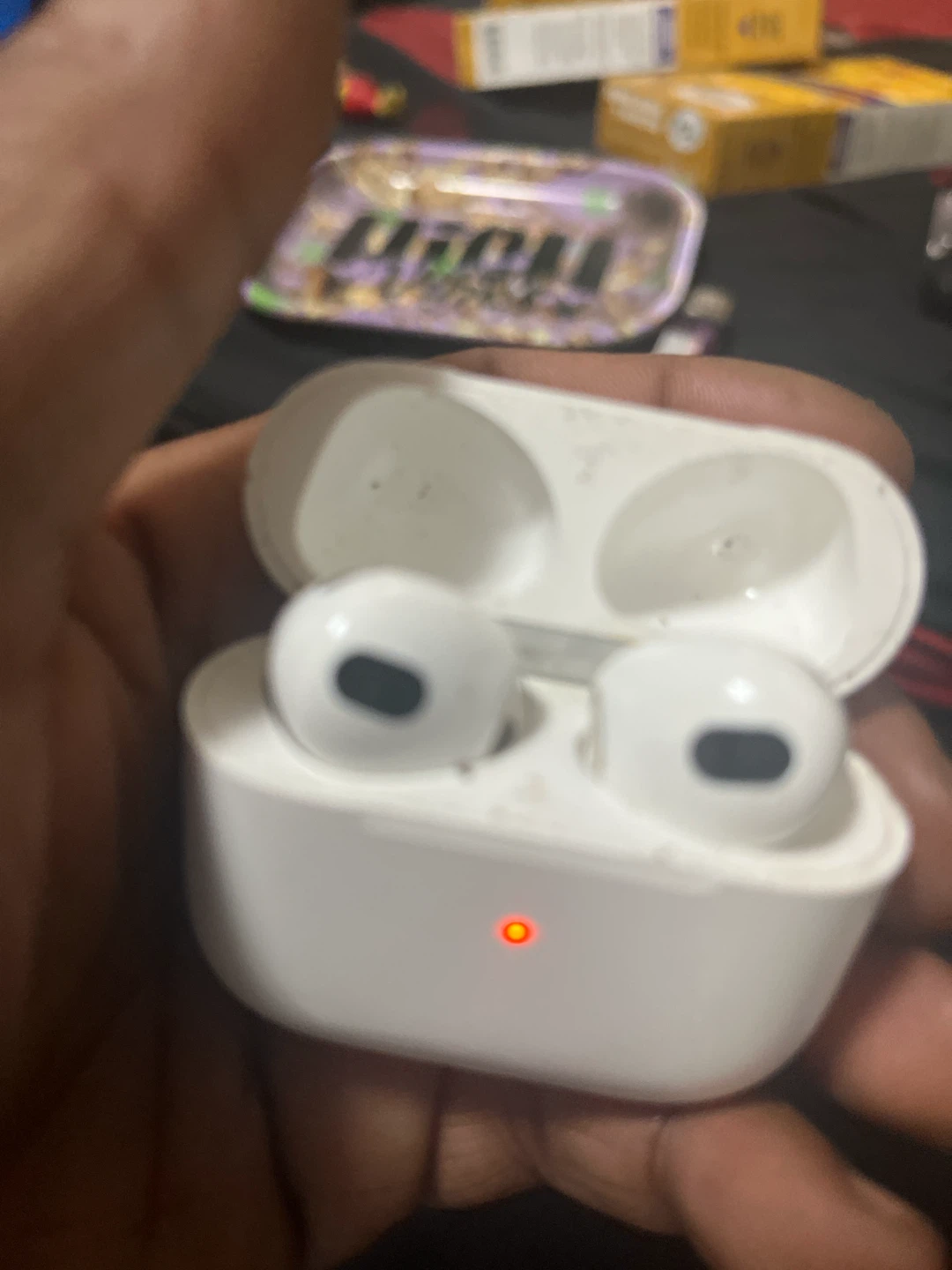 Apple AirPods - photo 2