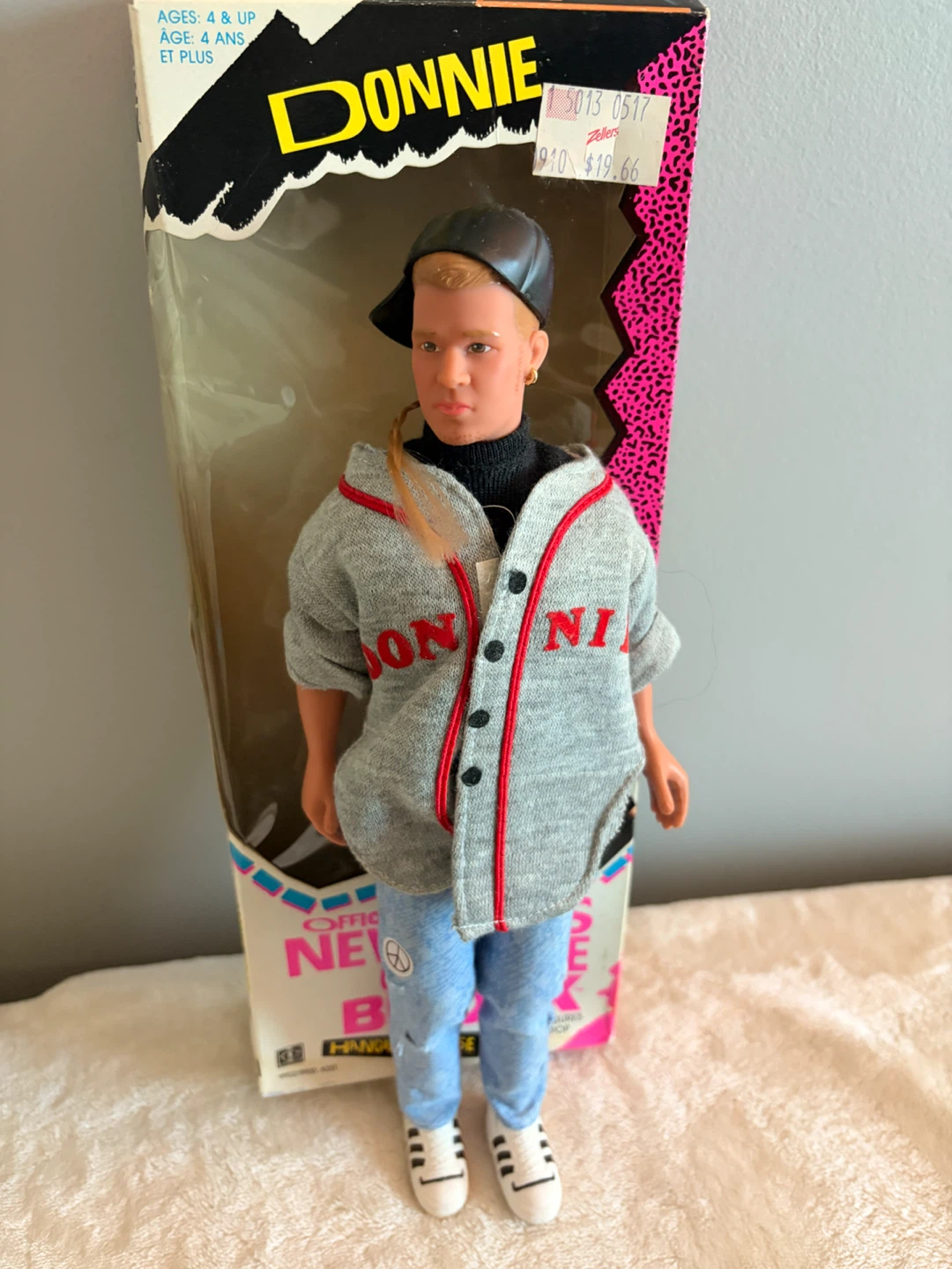 New Kids on the Block Dolls - 5 Piece Set Pre-owned - photo 4