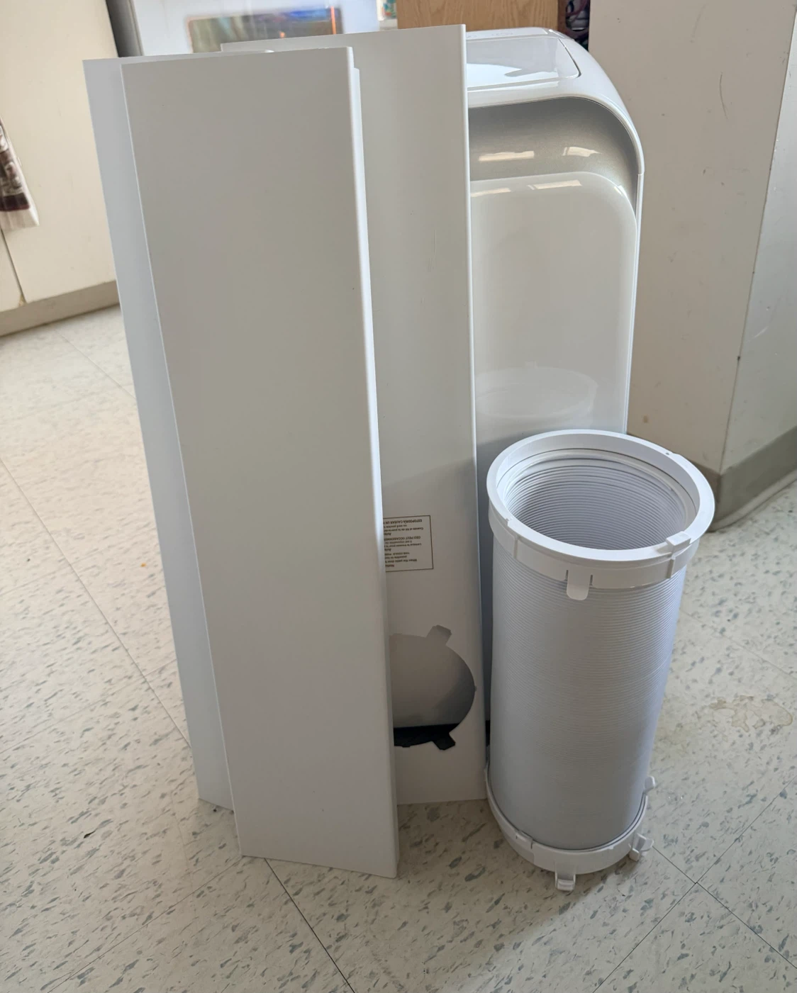 Danby Portable Air Conditioner DPA060B1WDB - photo 4