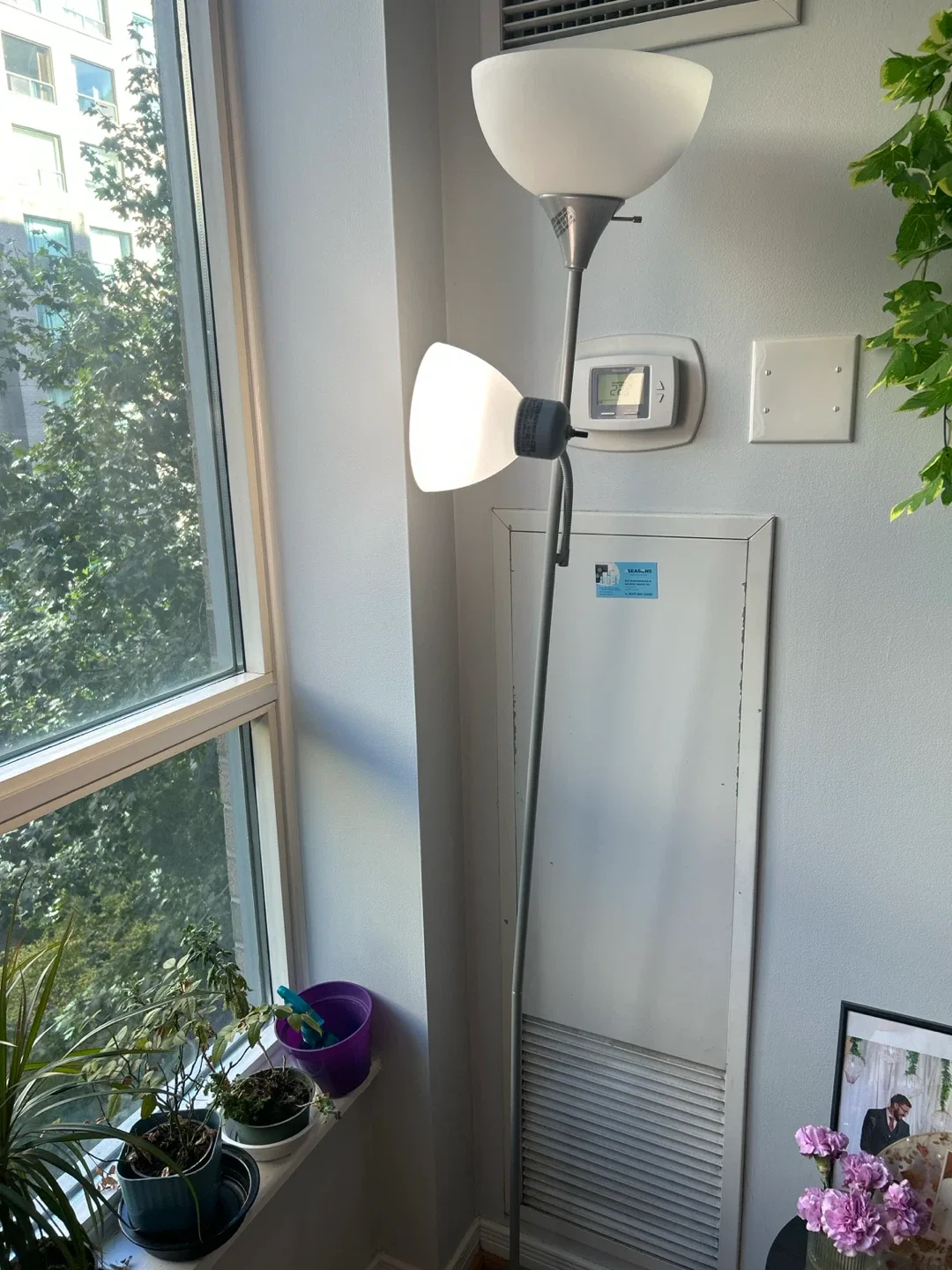 IKEA Floor lamp with adjustable reading light - photo 4