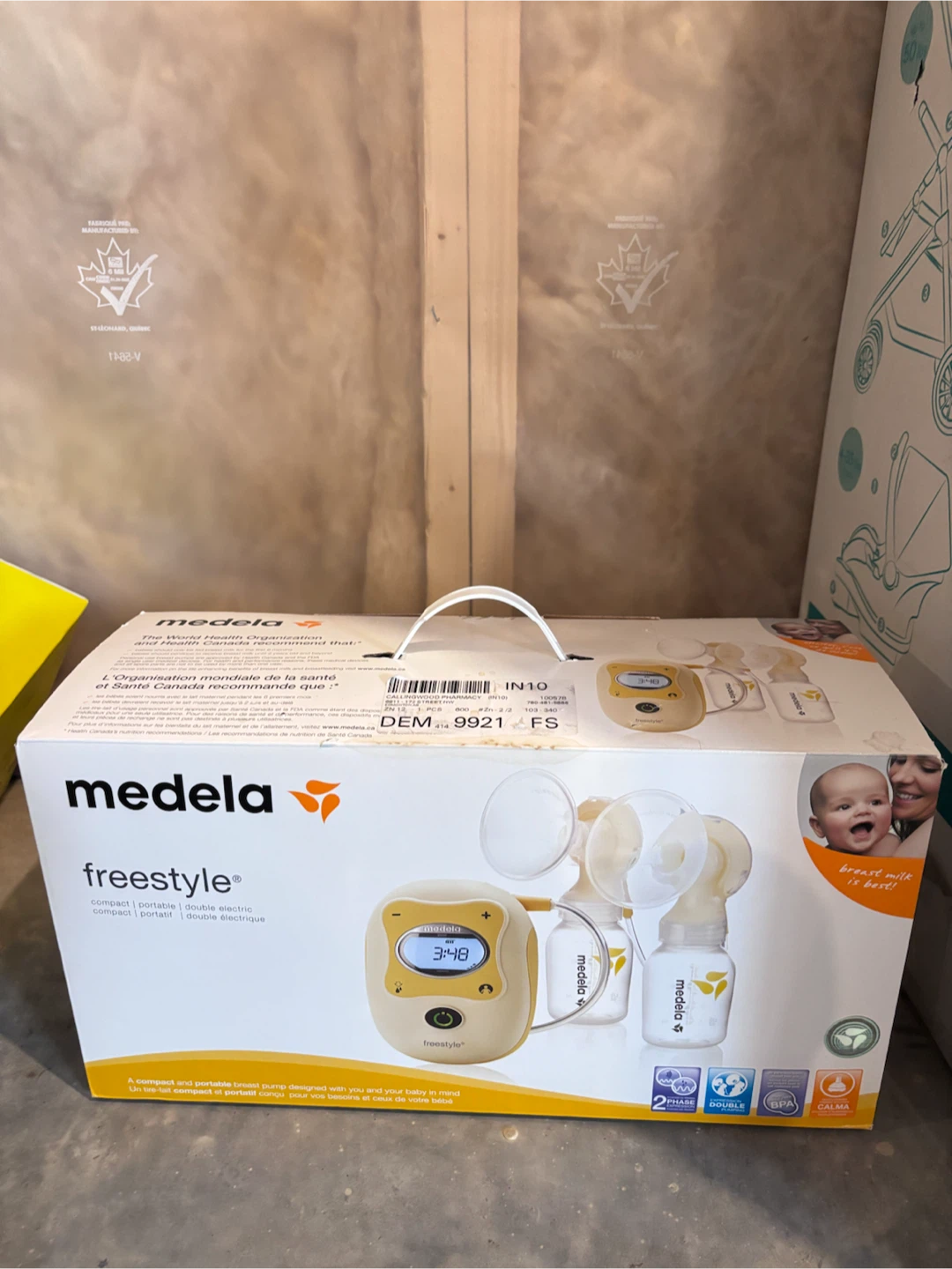Medela Freestyle Breast Pump and Nursing Pads - photo 3