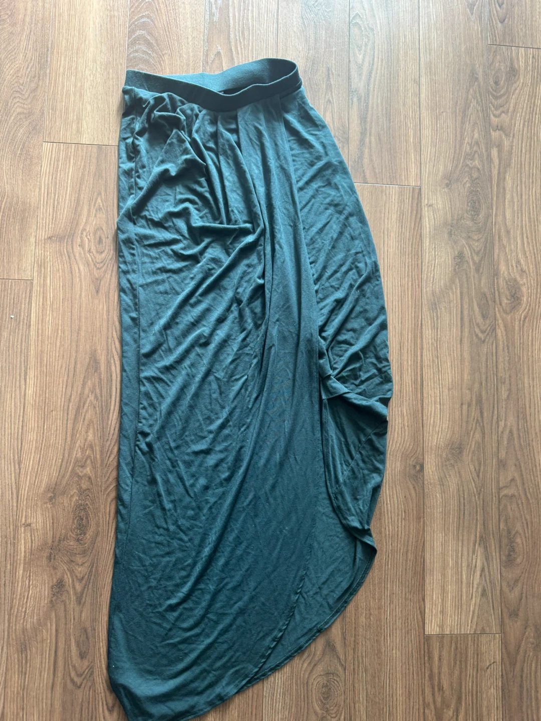 🩶💚 Grey-Green Long Shorts – Size 0–2