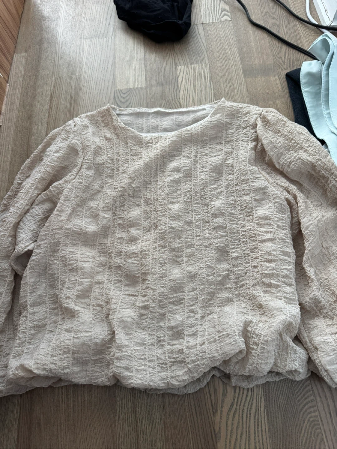 size S Cream textured long-sleeve top - photo 3