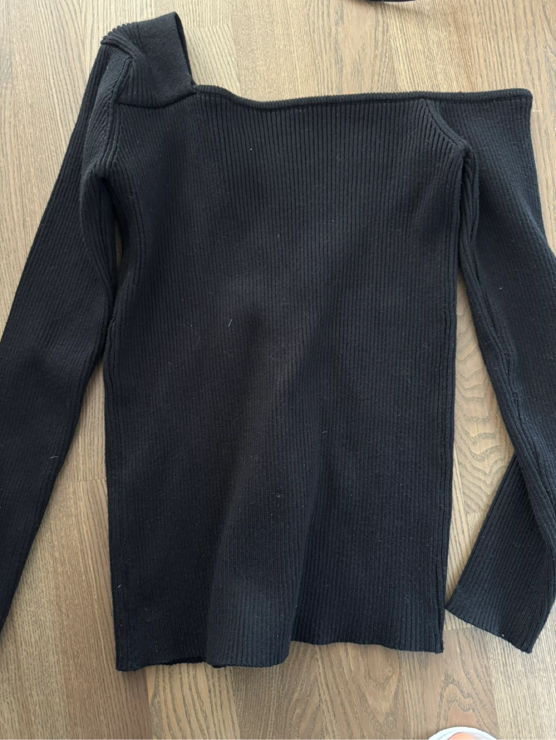 Designer’s Asymmetrical Button-Up Top - photo 3