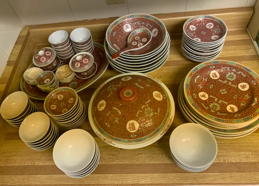 Chinese Porcelain Dinnerware Set (80+ pcs)