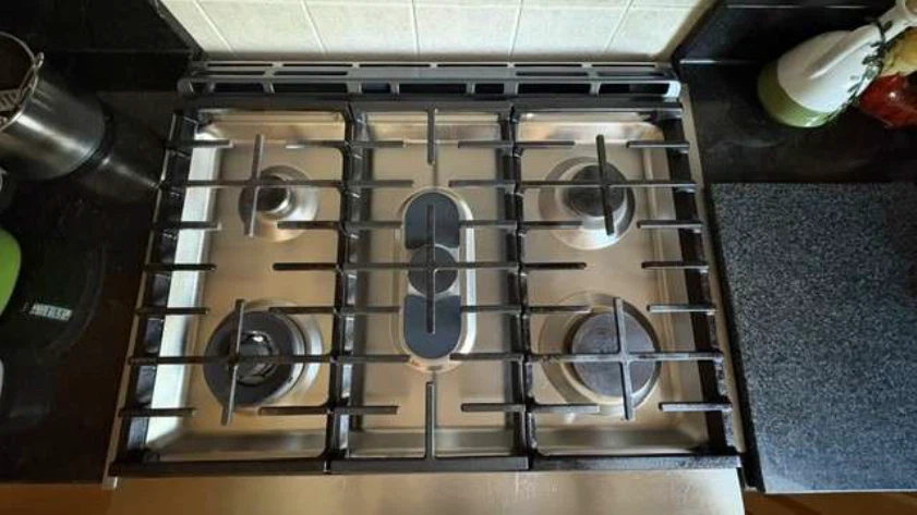 GE Profile 30” Dual-Fuel Slide-In Range, Model PC2S930SEL2SS - photo 2