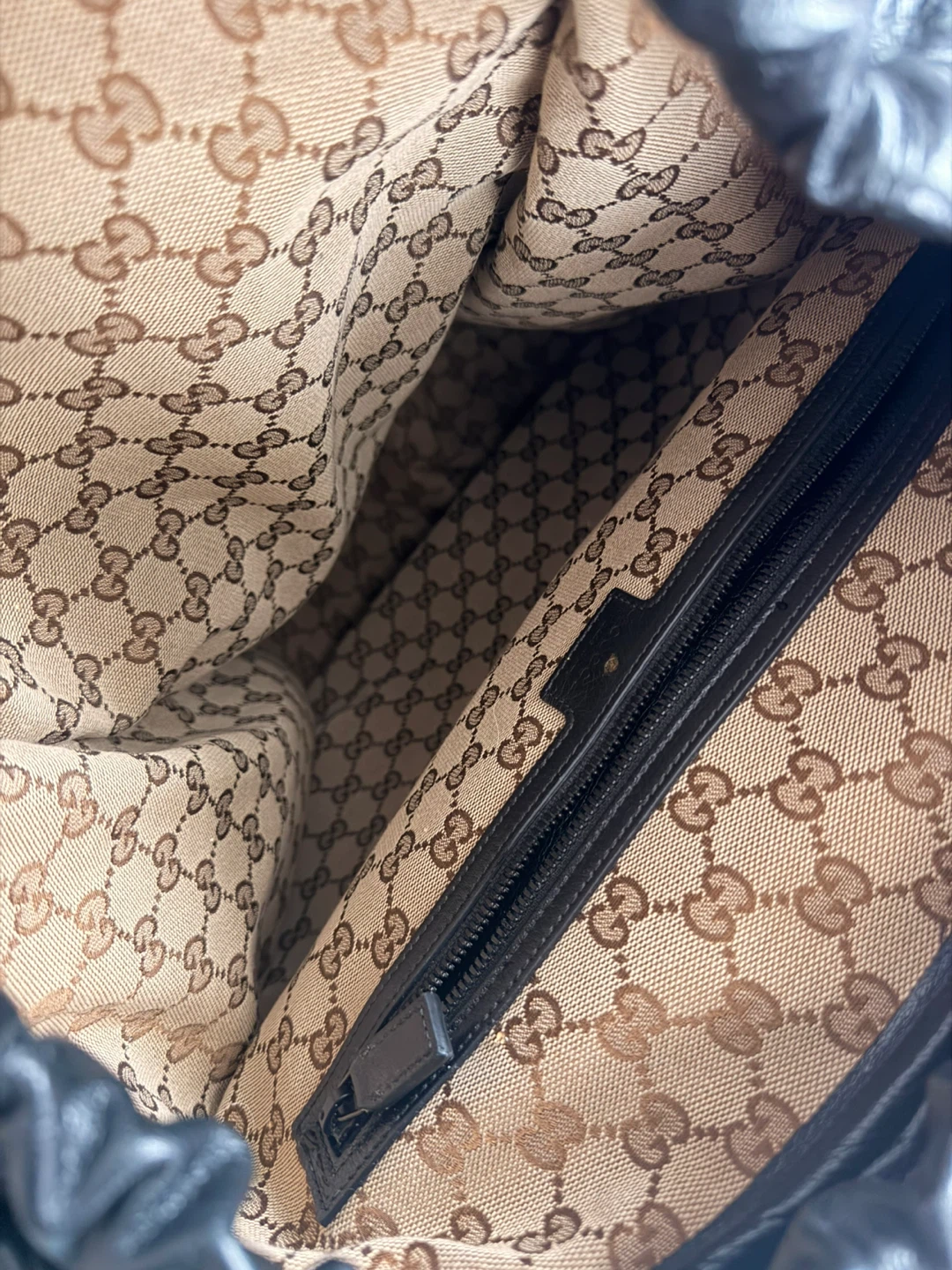 Gucci Black Leather Backpack - photo 2