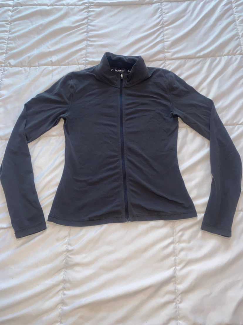 Aritzia zip up - photo 3