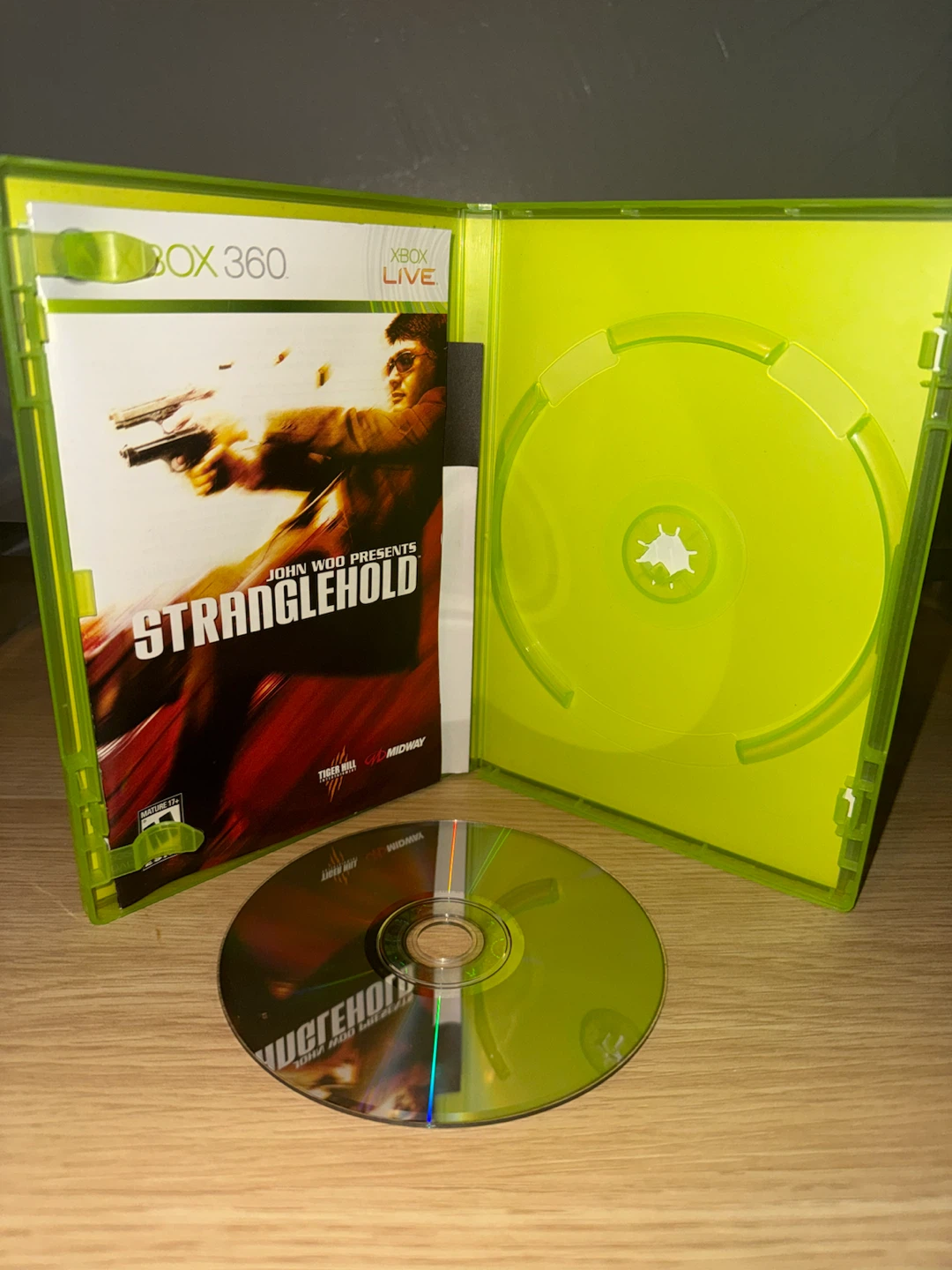 John Woo Presents Stranglehold for Xbox 360 - photo 4