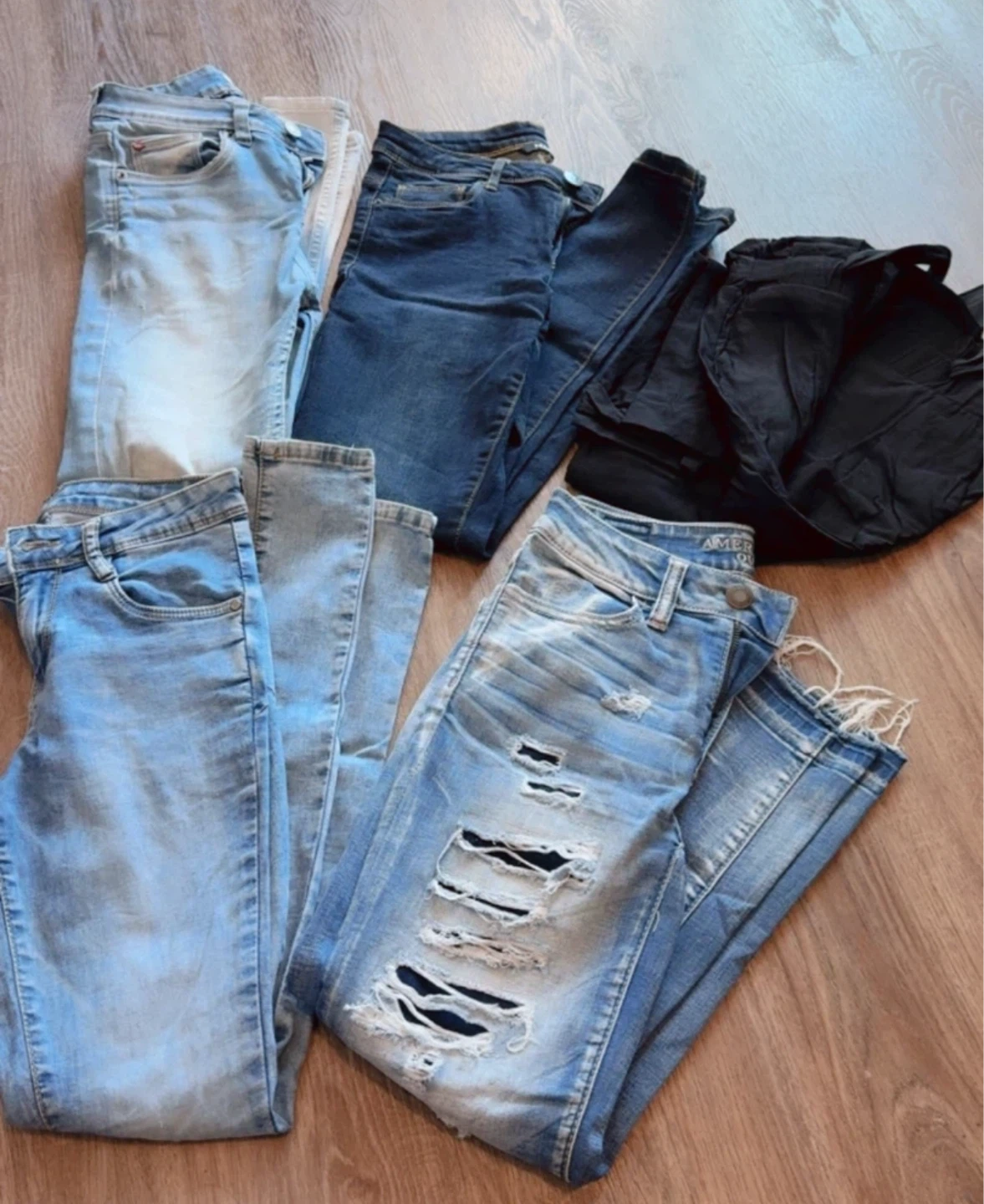 Women Jeans Bundle - Size 24