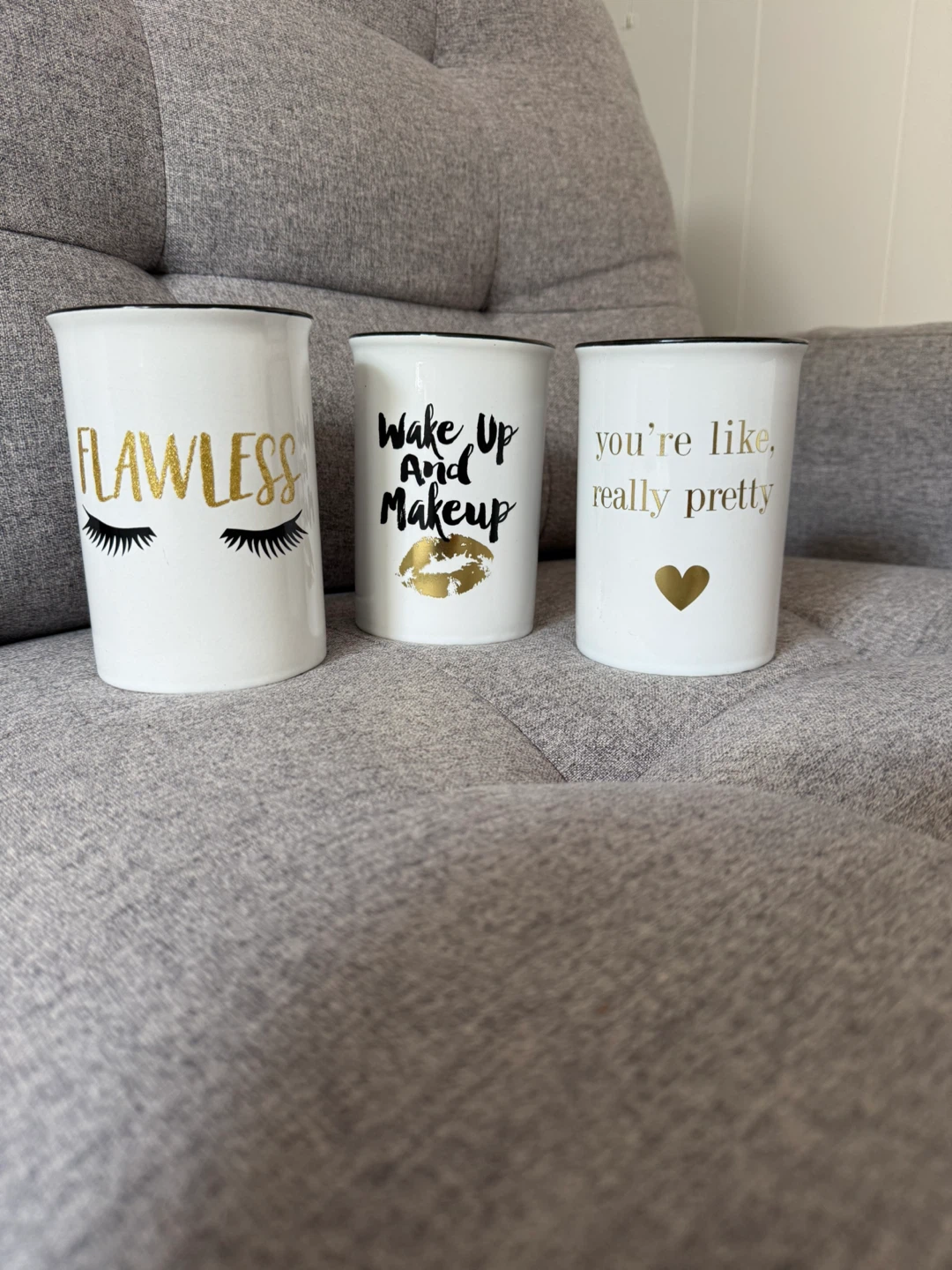 Set of 3 Makeup Brush Holders