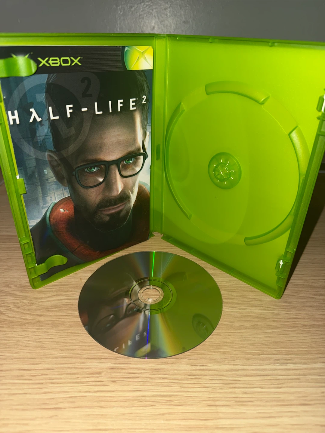 Half-Life 2 for Original Xbox - photo 4