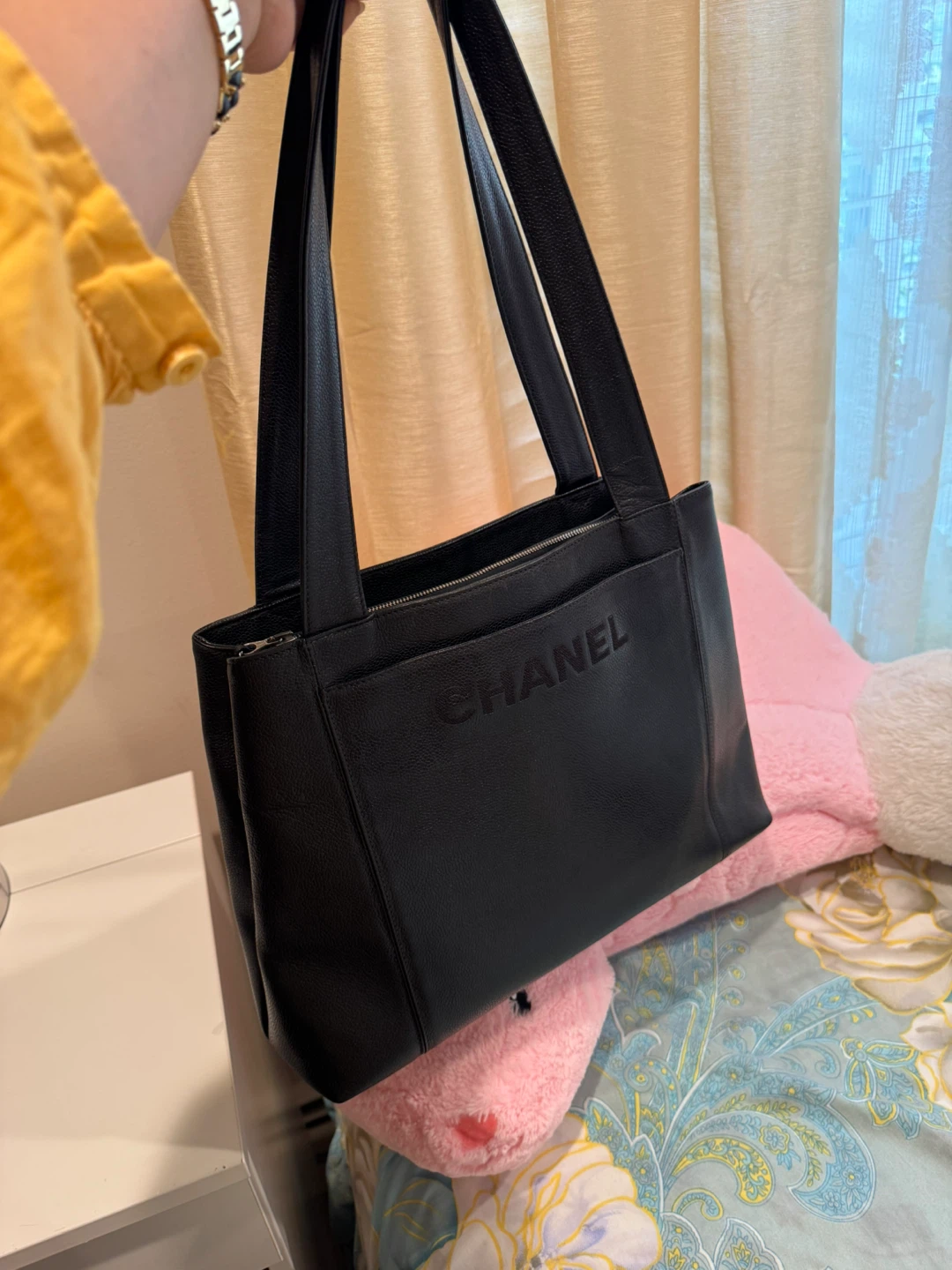 Chanel Black Leather Tote Bag - photo 2