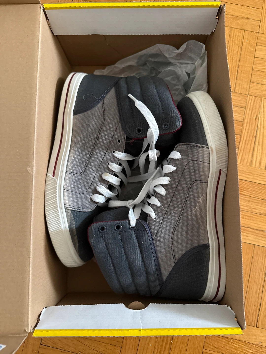 Aldo High-Top Sneakers Size 7 - photo 4