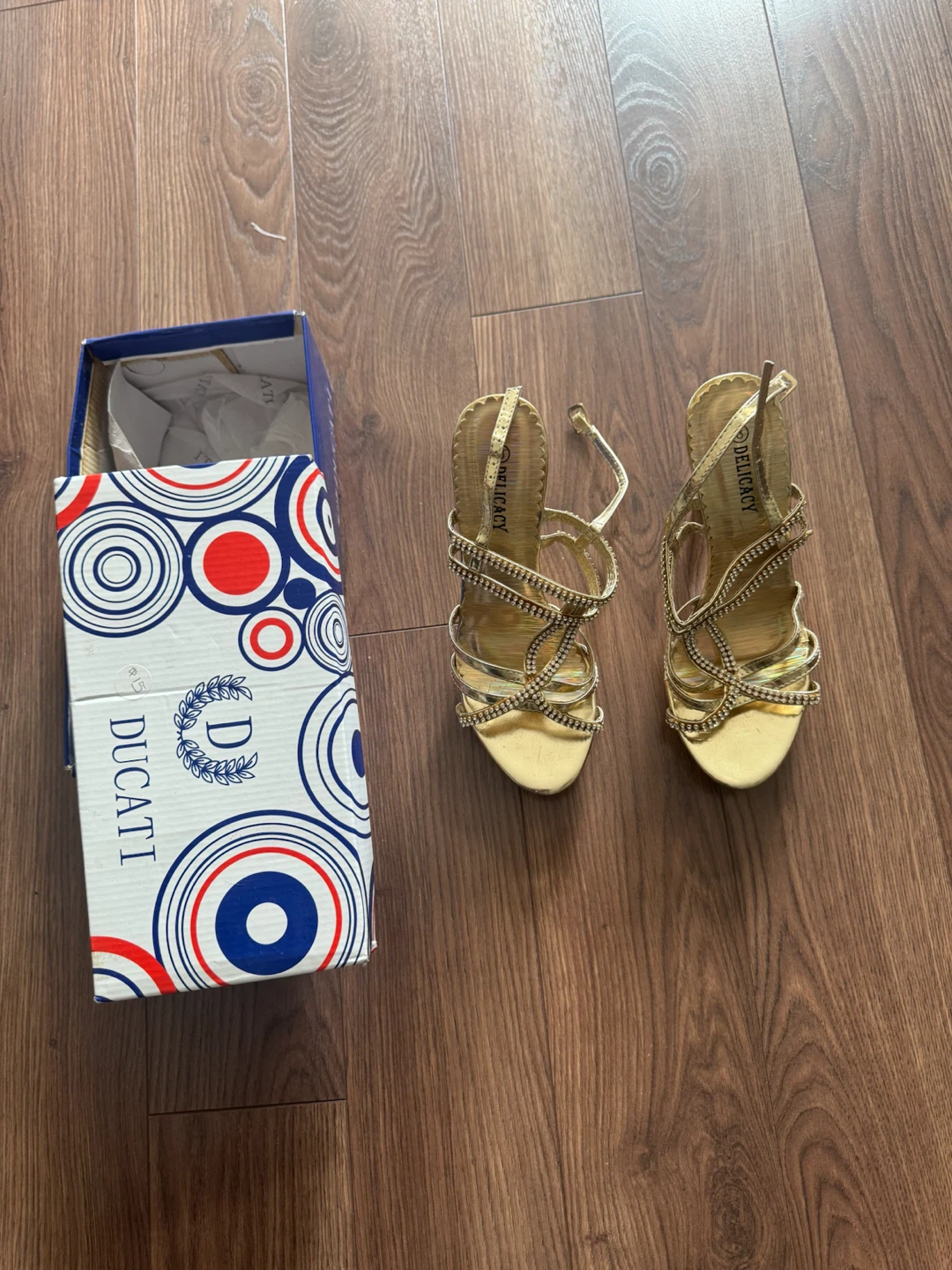 ✨ Brand New Ducati Gold Stiletto Heels – Size 8 - photo 2