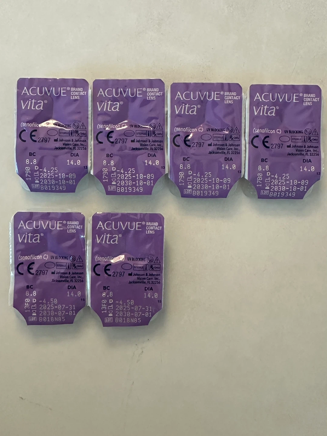 ⁠Acuvue Vita Lenses (-4.25 x4 / -4.50 x2)