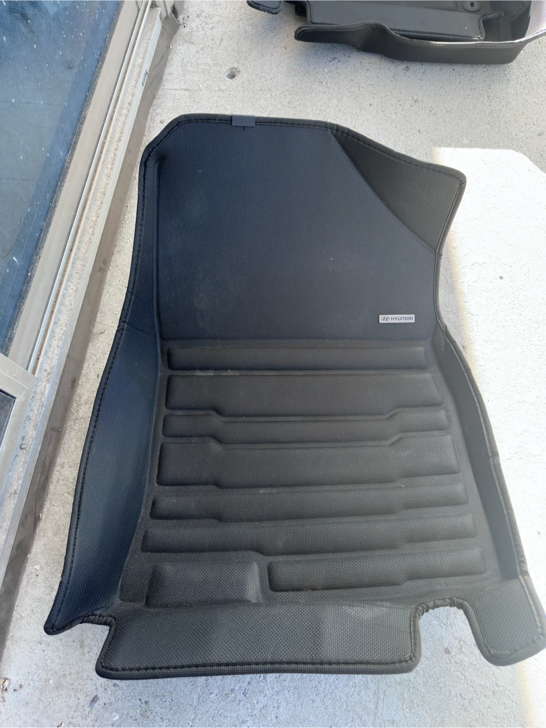 Hyundai Elantra All-Weather Floor Mats and Cargo Tray - photo 5