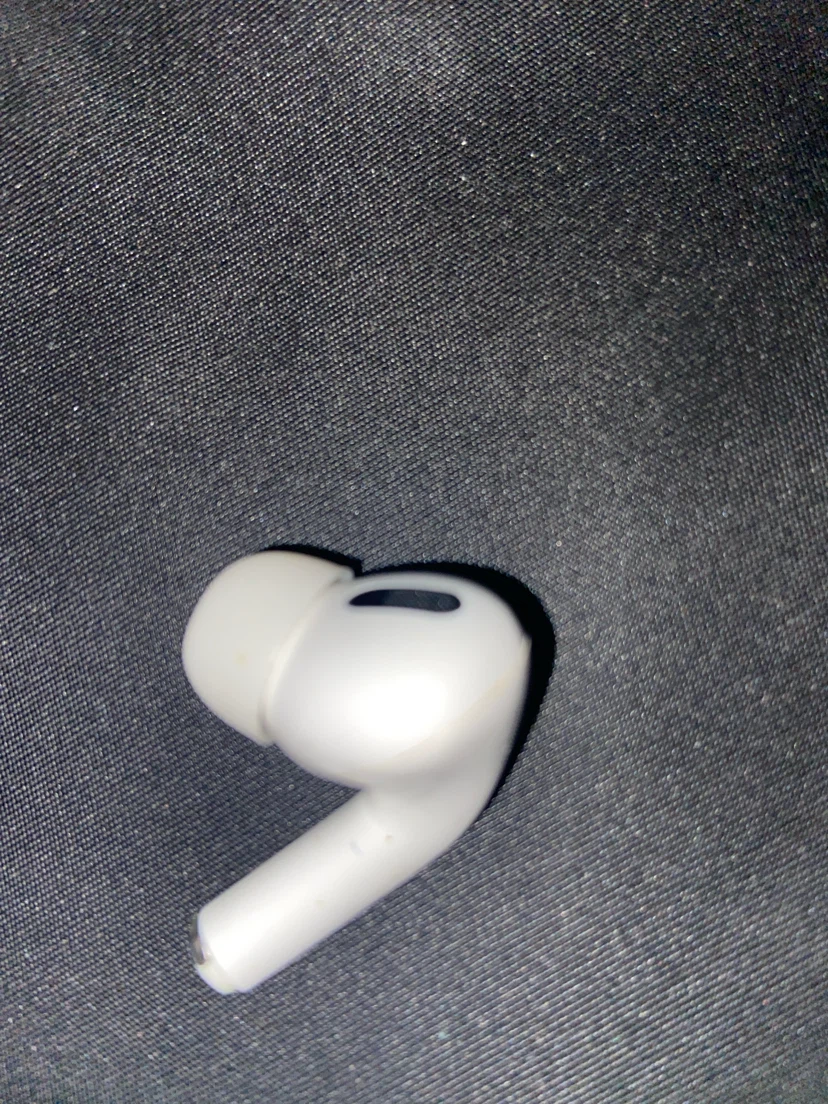 Apple AirPods Pro - photo 2