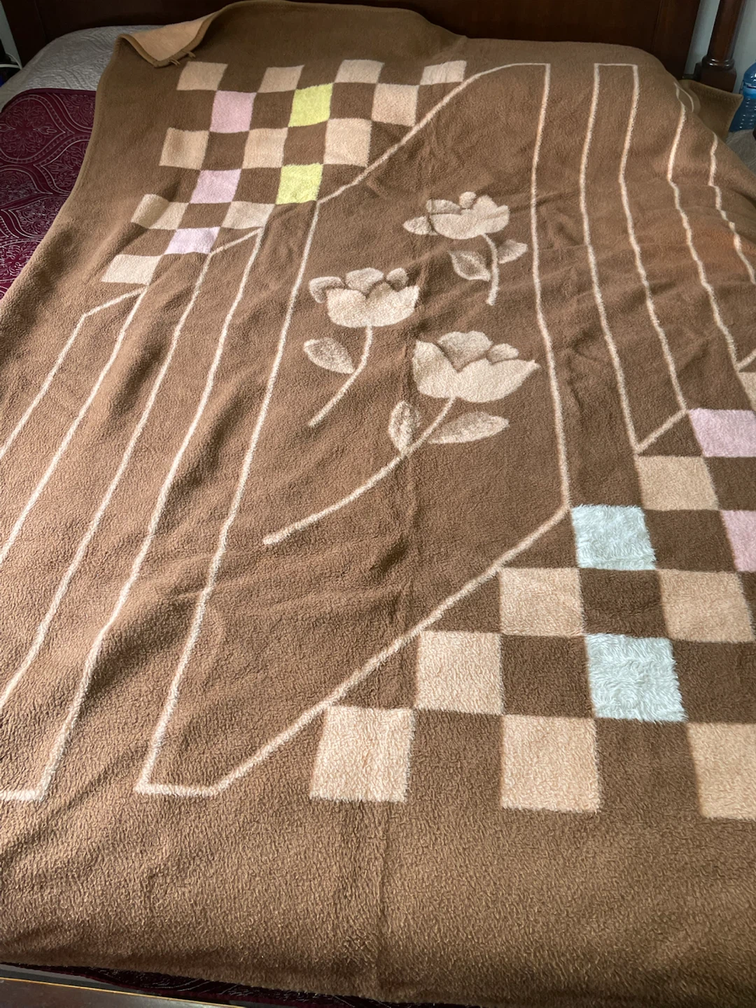 Vintage patterned plush throw blanket