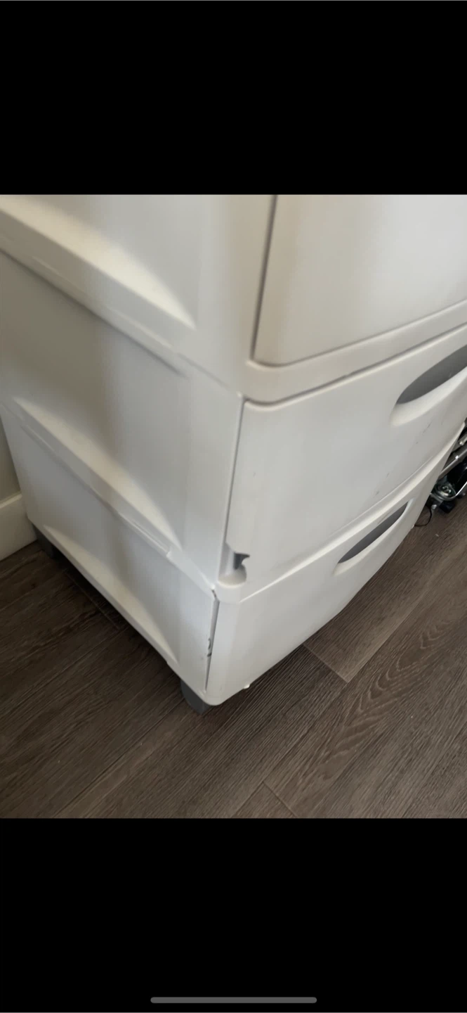 Sterilite 3-Drawer Storage Cart, pickup near Chinook mall - photo 2