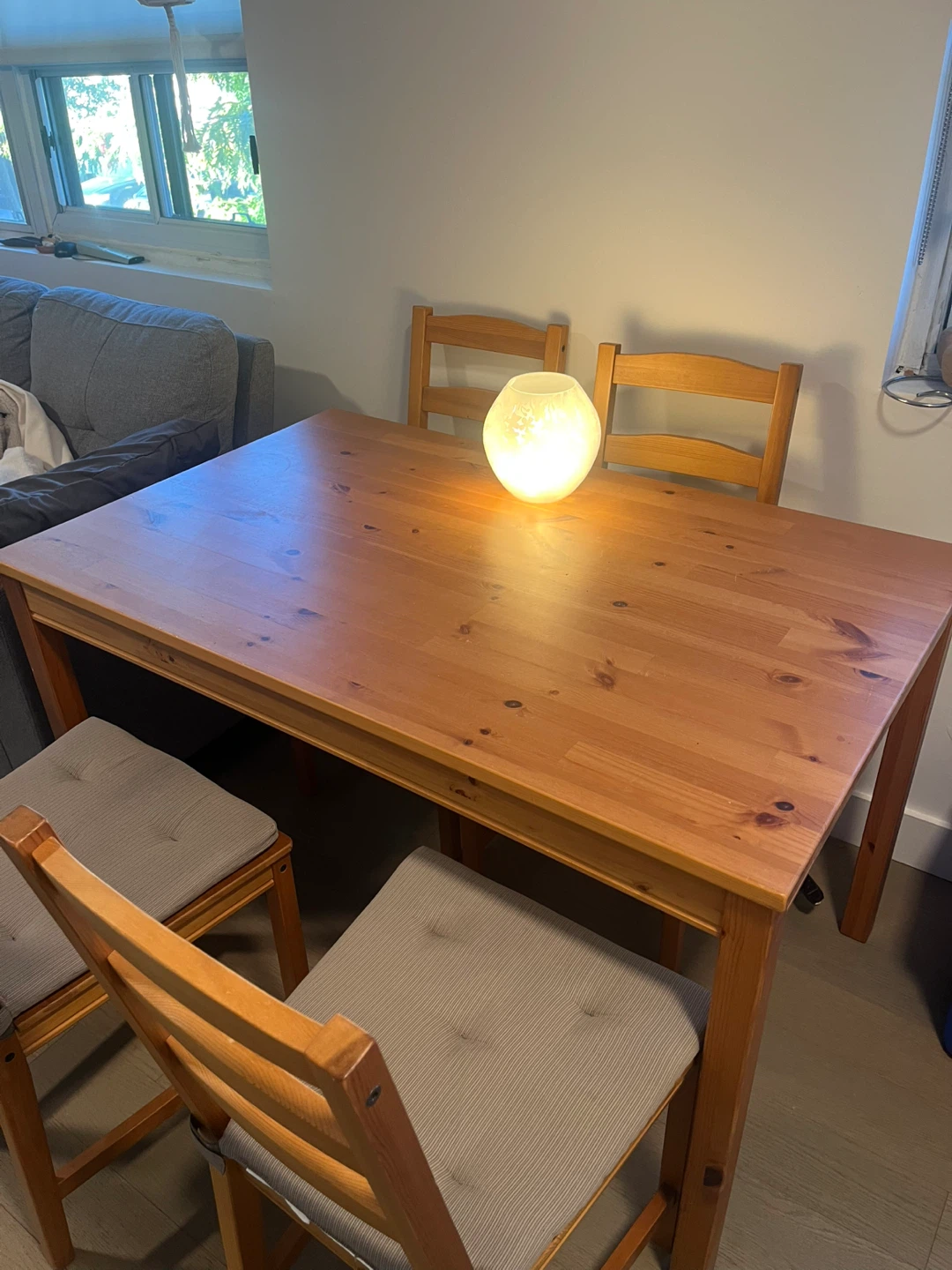 Solid Wood Dining Table and 4 Chairs - photo 2