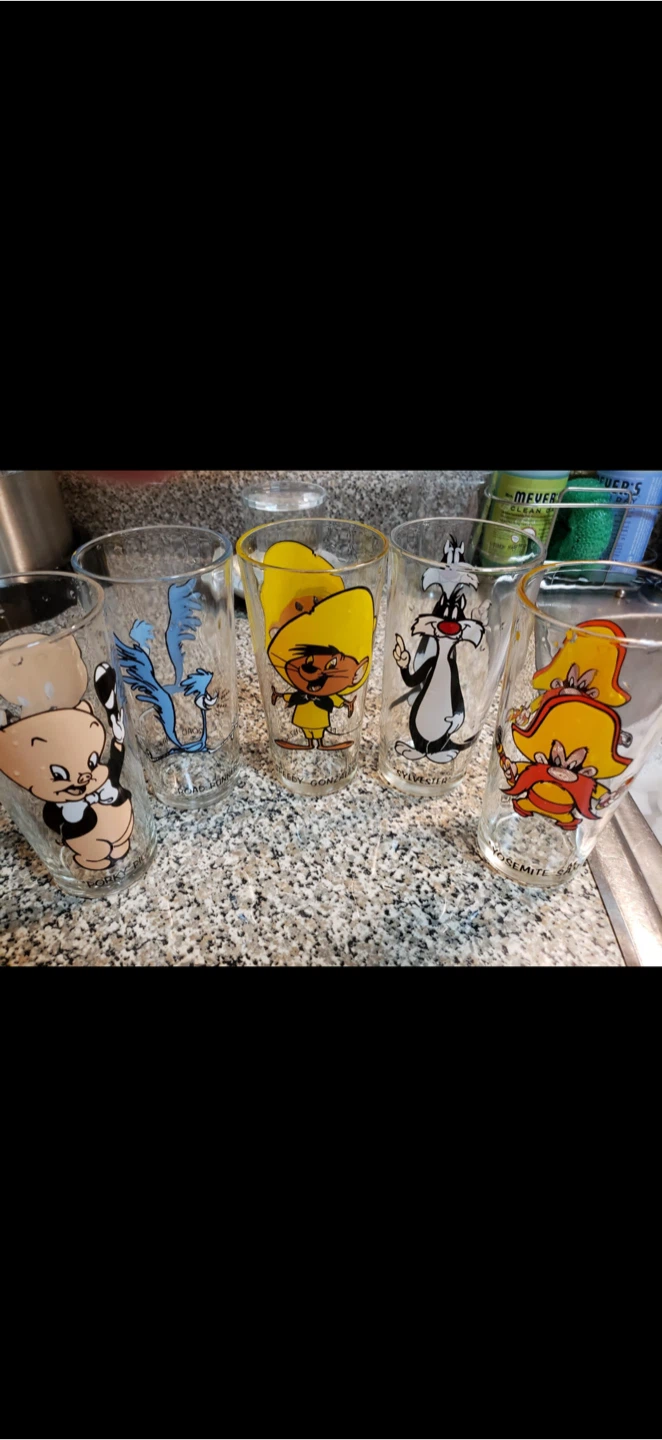 Set of 5 Vintage 1973 Pepsi Looney Tunes Collector Glasses - photo 4