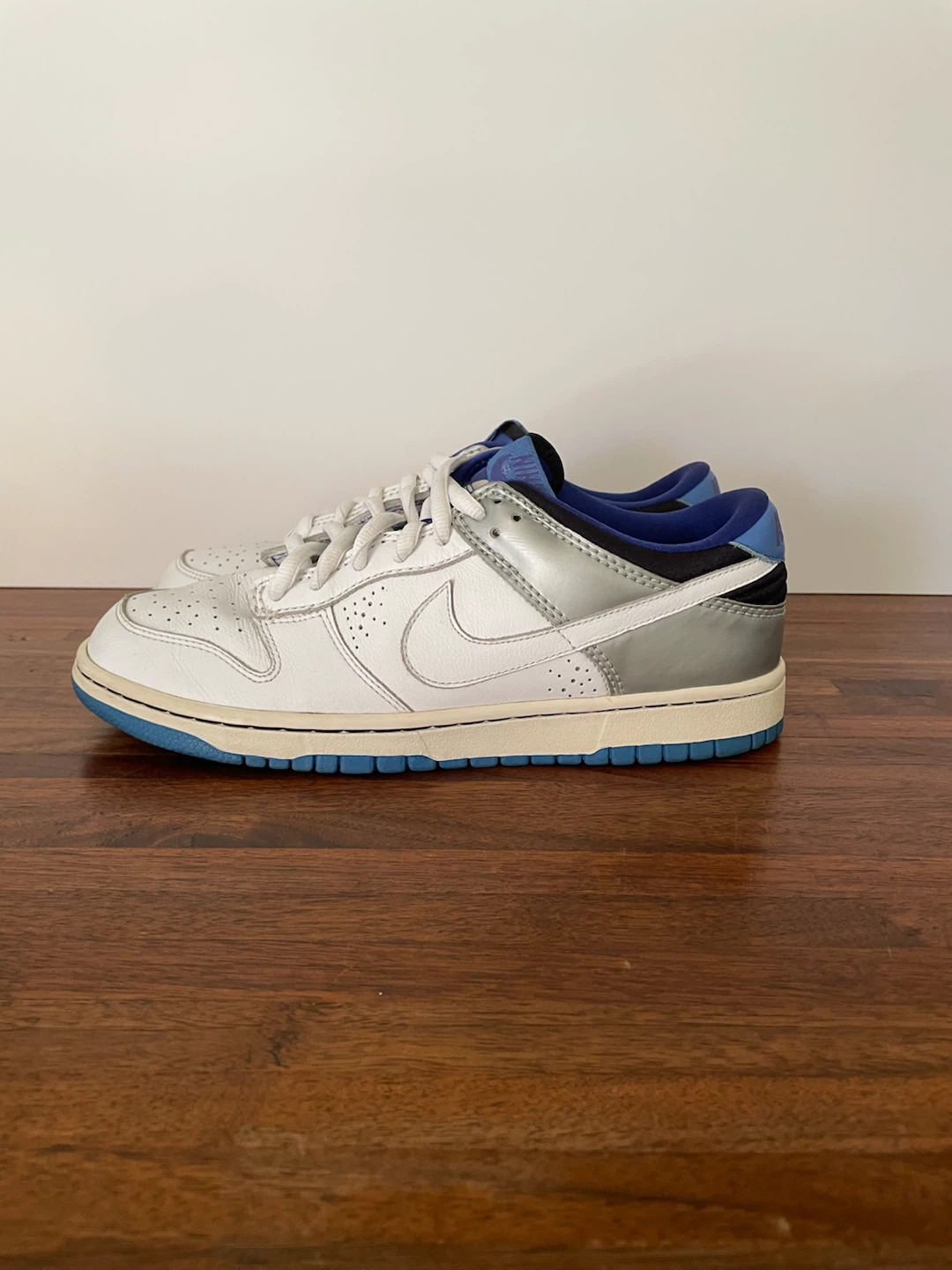 Nike dunk low Jordan pack metallic addition