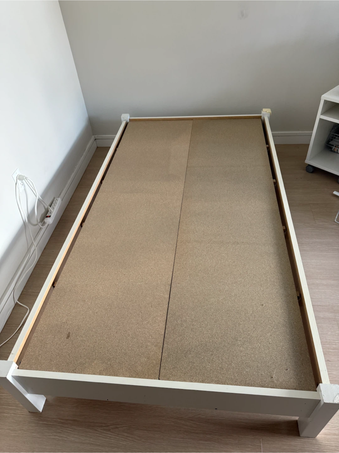 White Single Bed Frame - photo 3