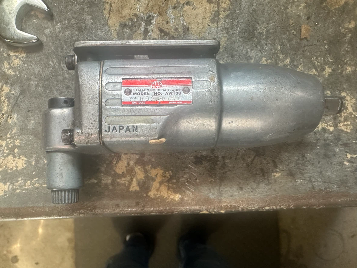 Mac Tools 3/8 Inch Palm Grip Impact Wrench AW138 - photo 2
