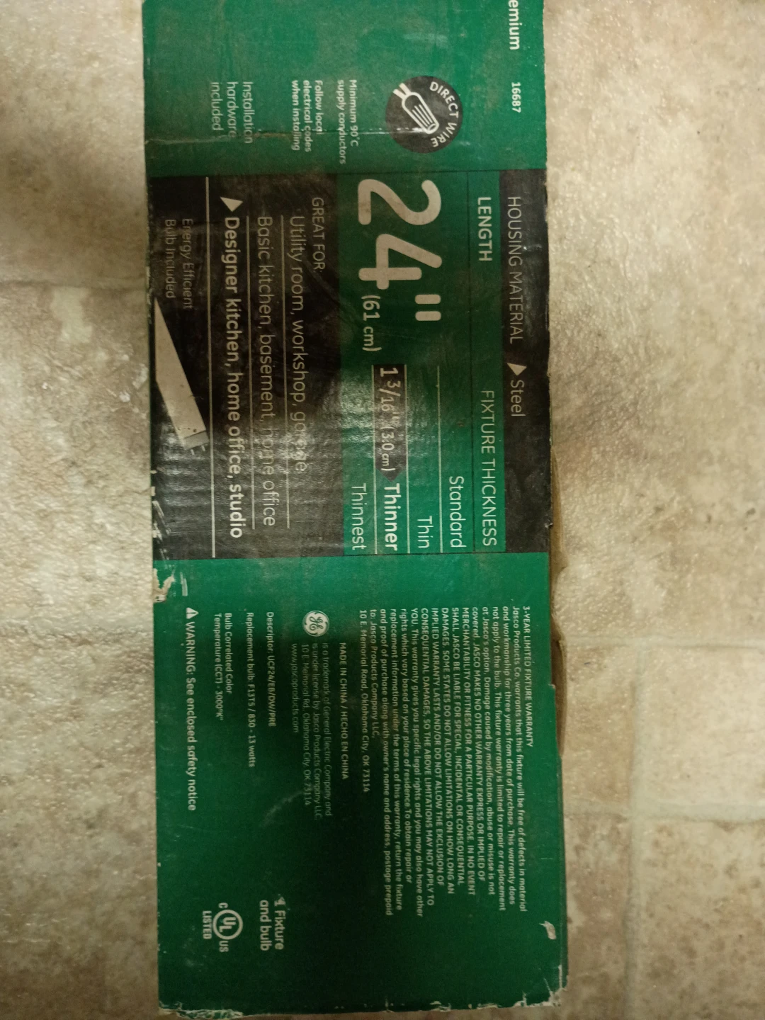 GE 24-Inch Fluorescent Light Fixture