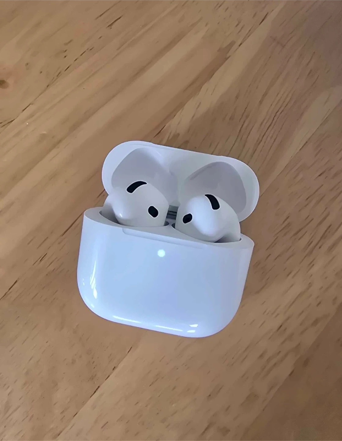AirPods 4 ANC