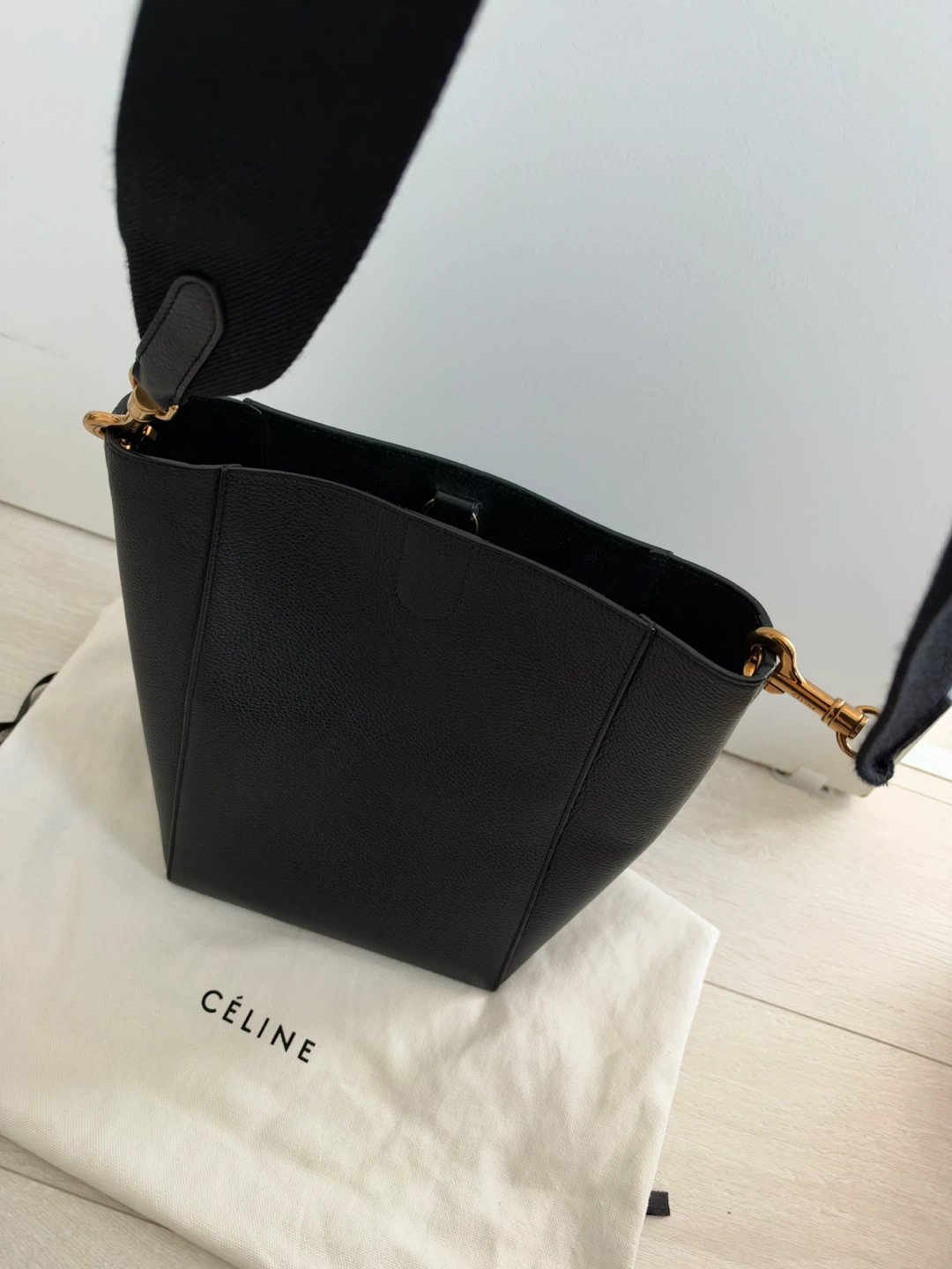 Celine Sangle Bucket Bag small - photo 2