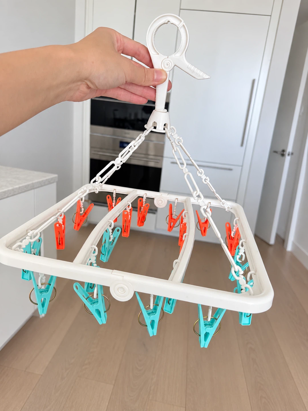 Foldable Hanging Laundry Drying Rack with Clips