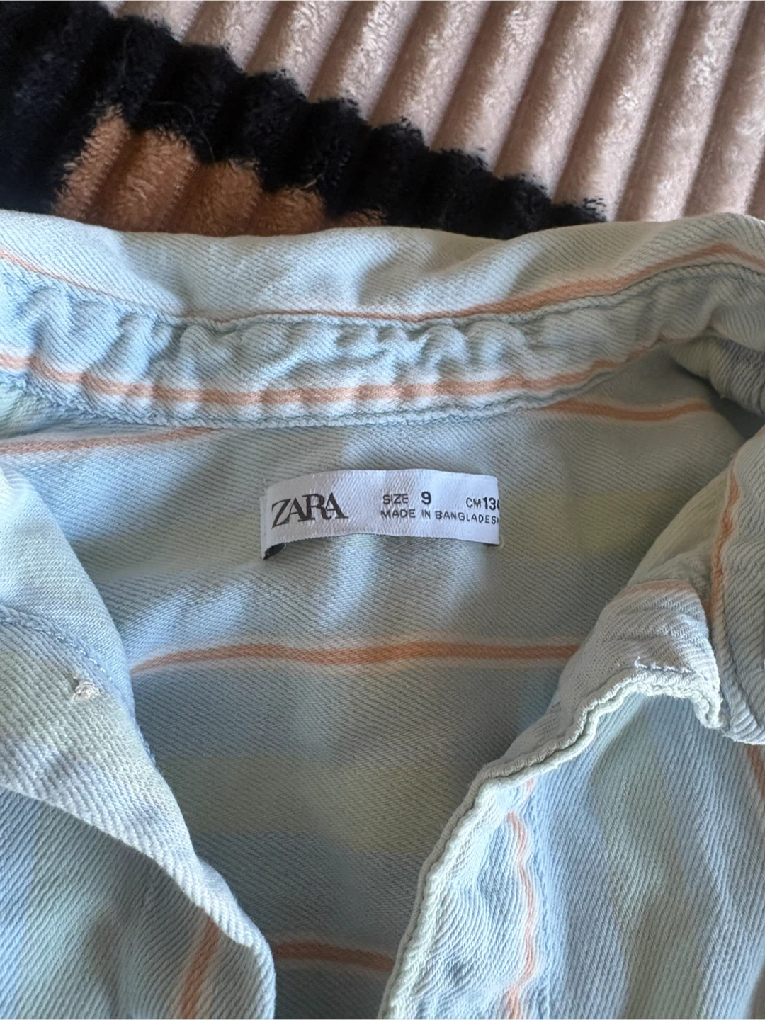 Kids clothing bundle size 6 to 9 - photo 3
