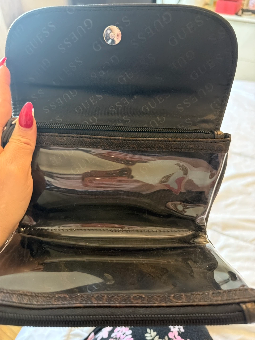 Guess Brown Logo Cosmetic Pouch - photo 4