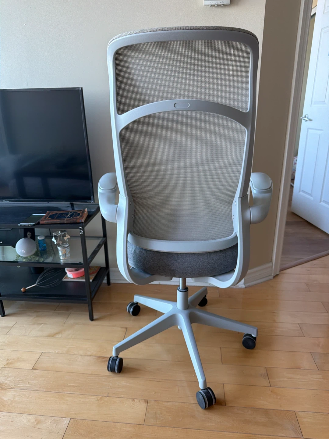 Ergonomic Office Chair with Mesh Back - photo 3