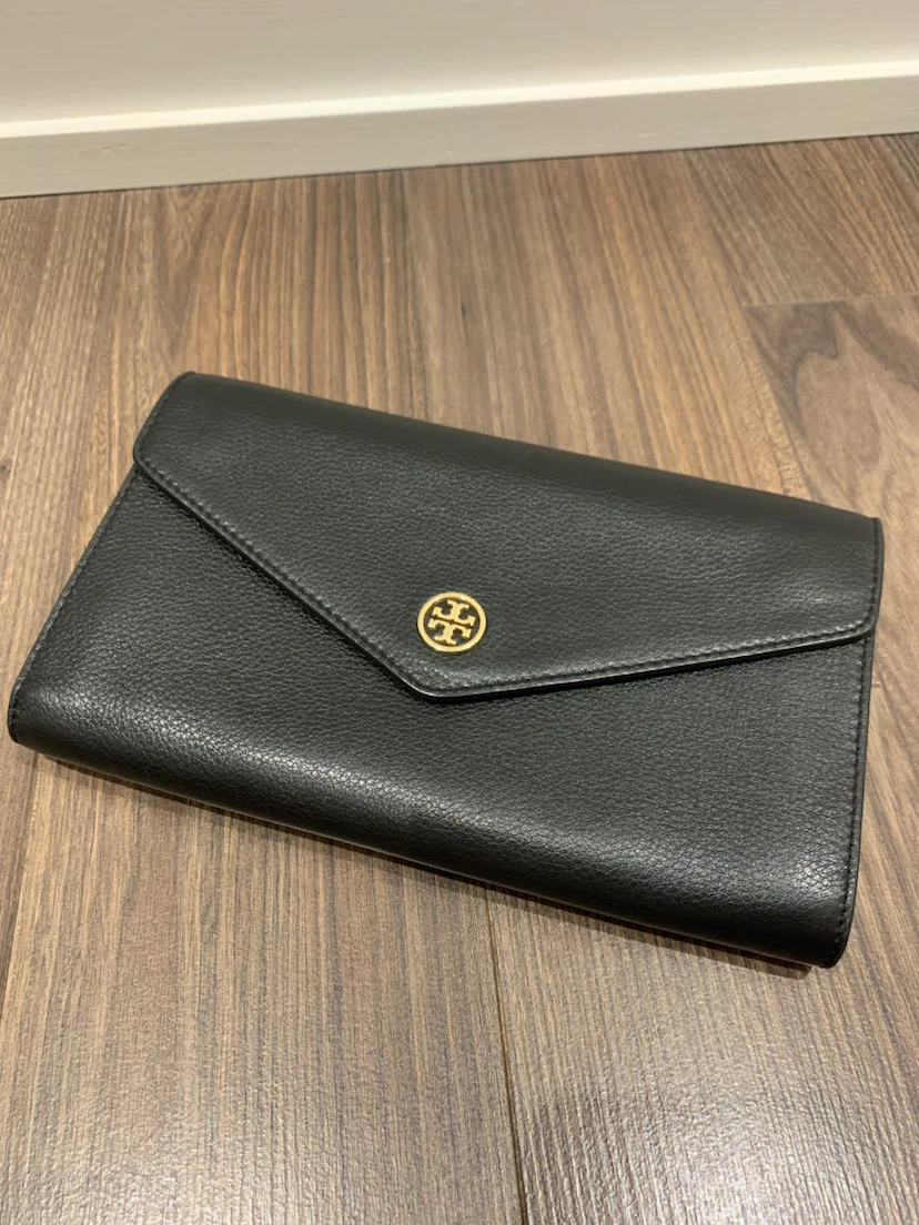 Tory Burch Kira Black Leather Envelope Crossbody