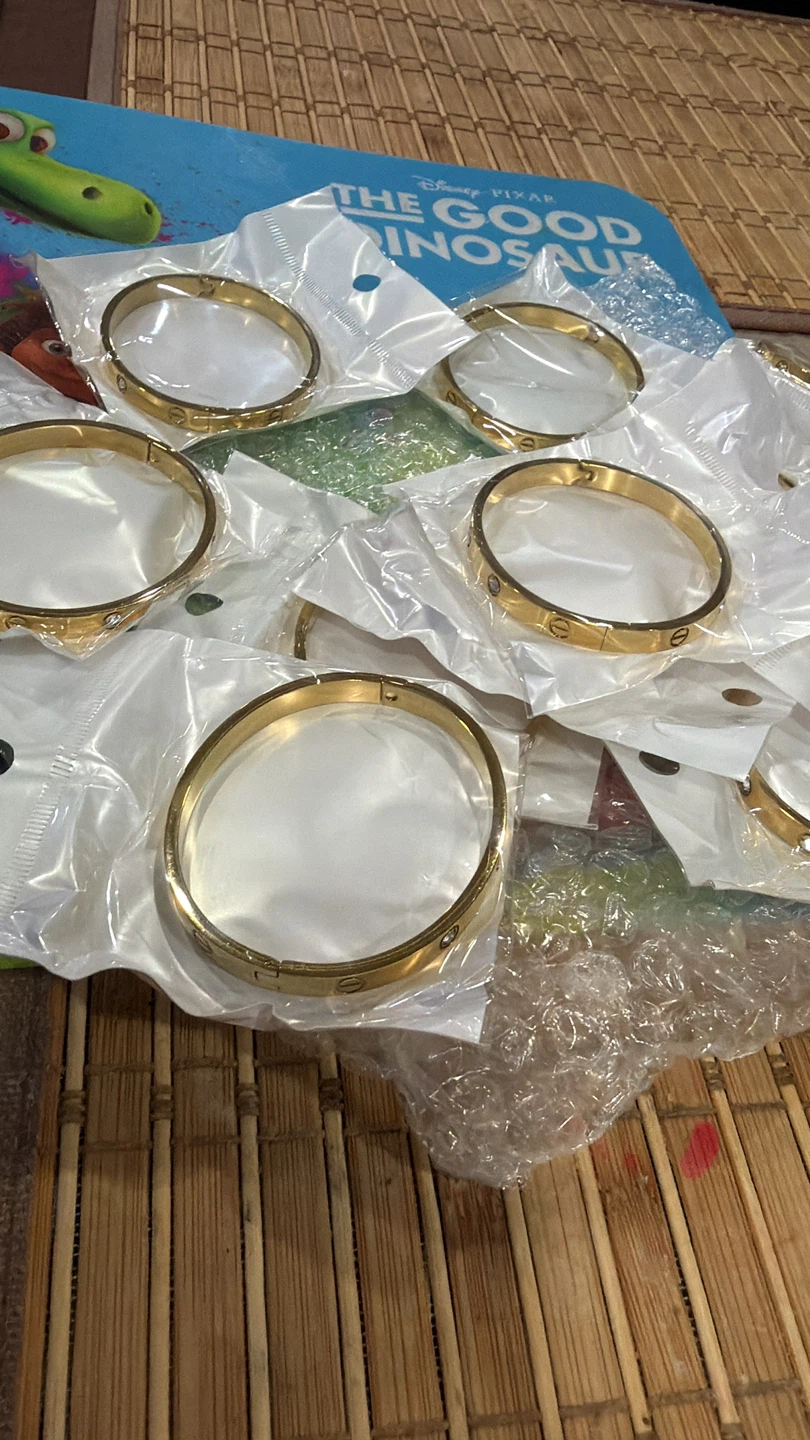Gold Tone Screw Design Bangles - photo 3