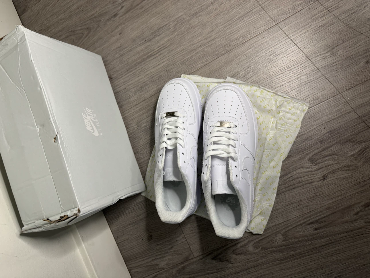Nike Air Force 1 '07 Triple White - photo 2