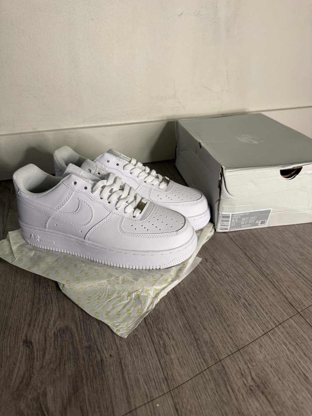 Nike Air Force 1 '07 Triple White - photo 4