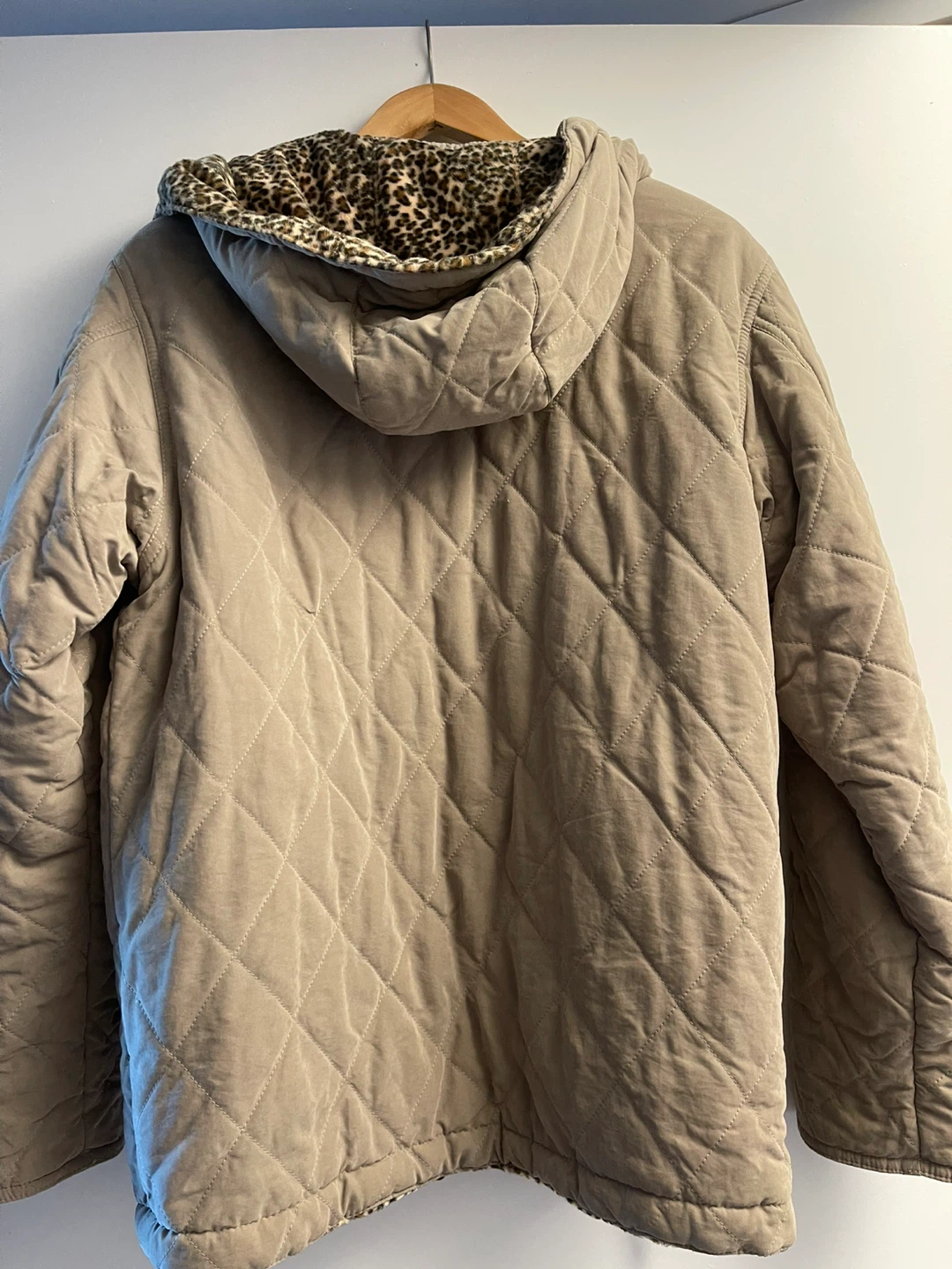 Reversible Quilted and Leopard Print Hooded Jacket - photo 3