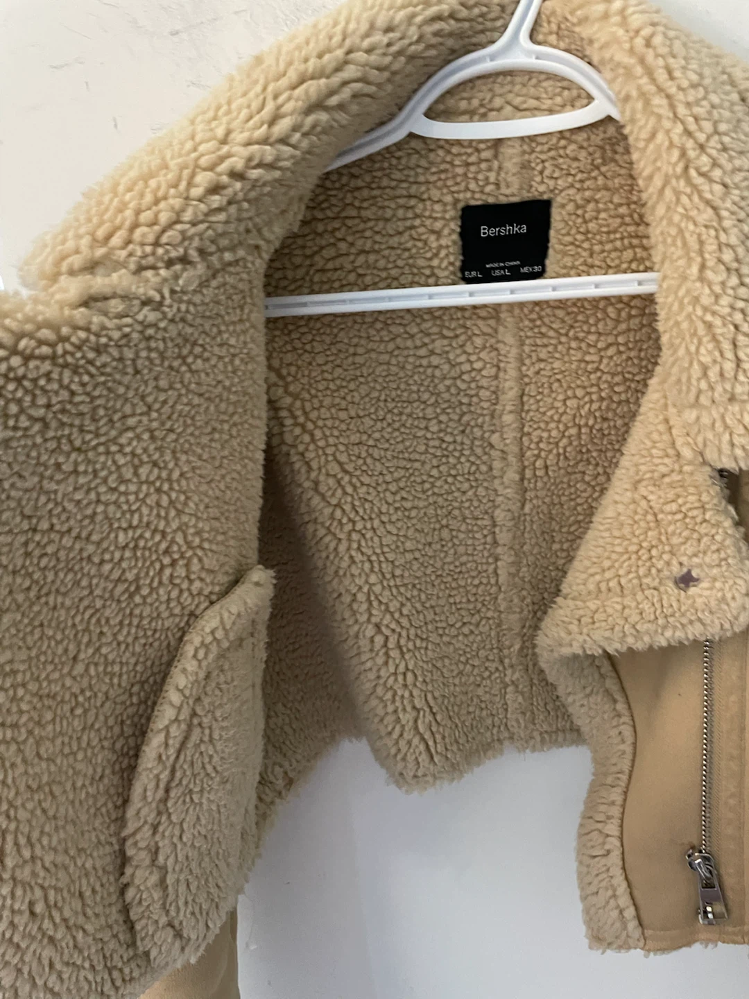 Bershka tan faux-suede shearling crop jacket - photo 4