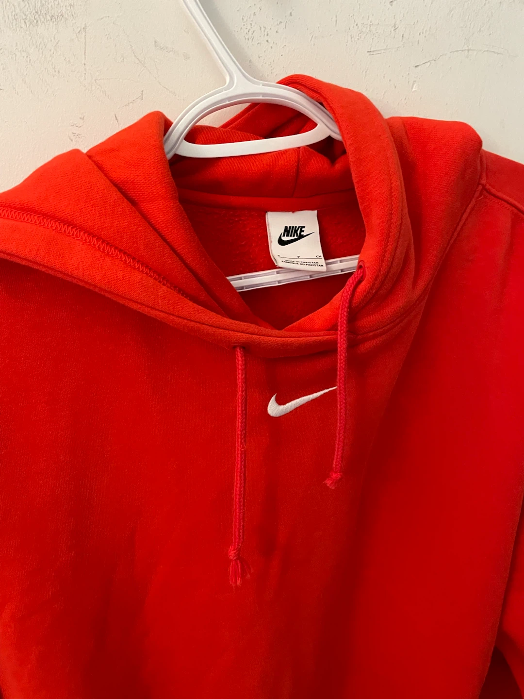 Red Nike Hoodie - photo 3