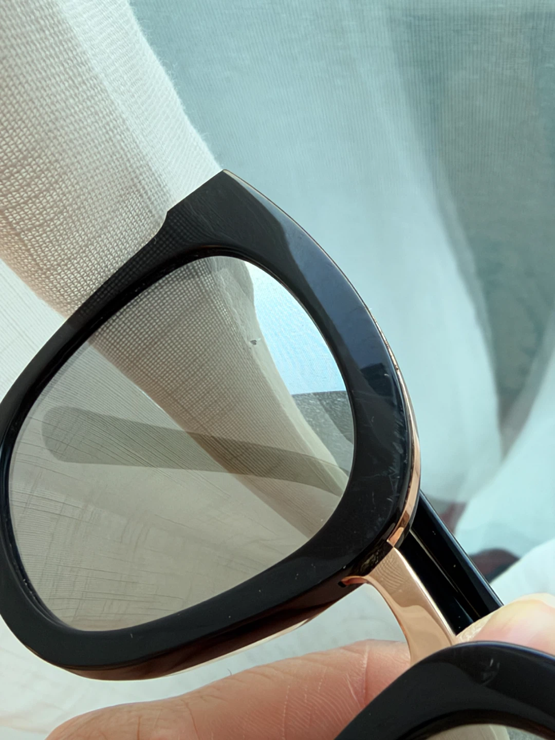 Authentic Gentle Monster Sunglasses with Case - photo 5