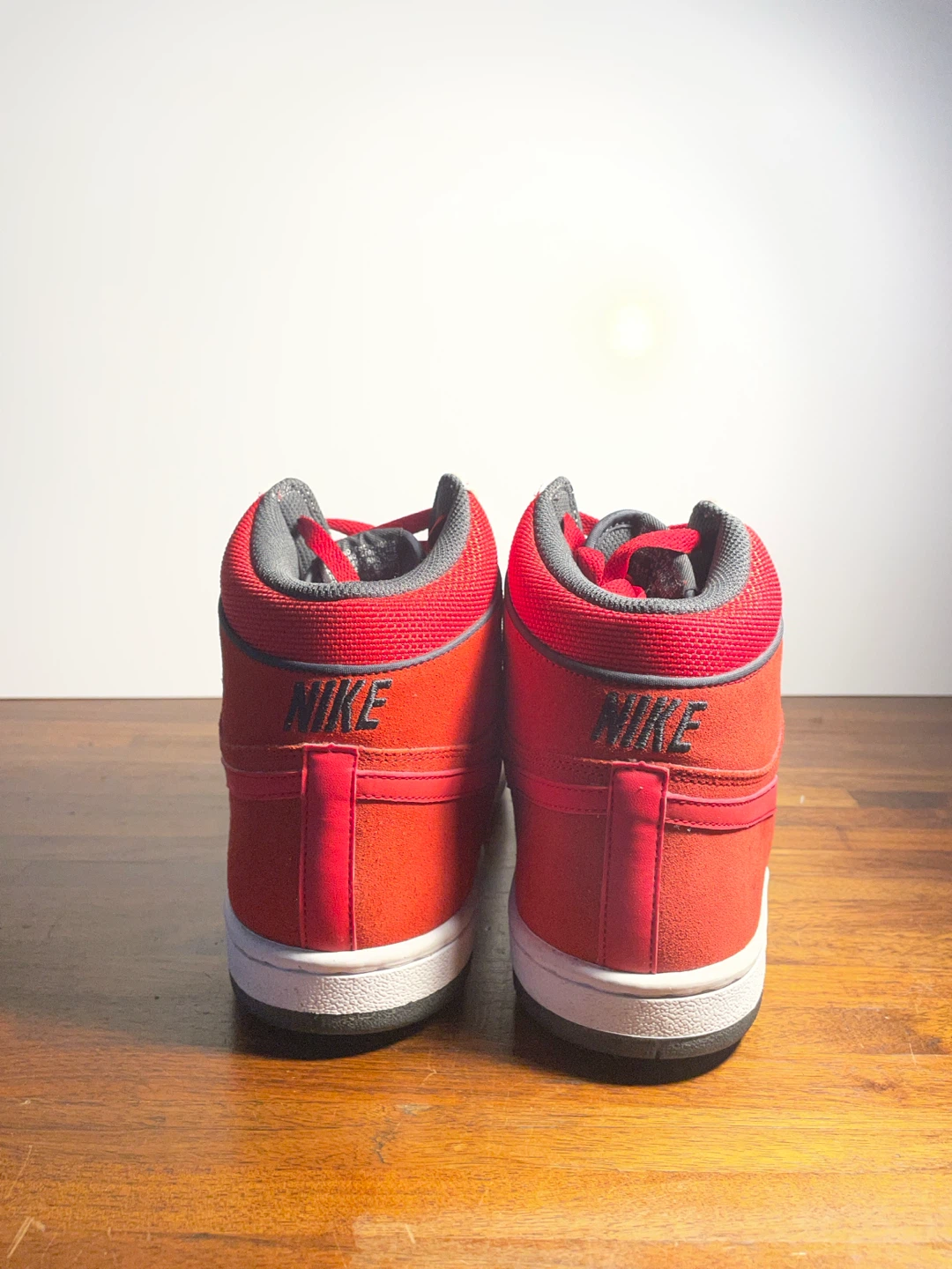 Nike high-top sneakers - photo 3