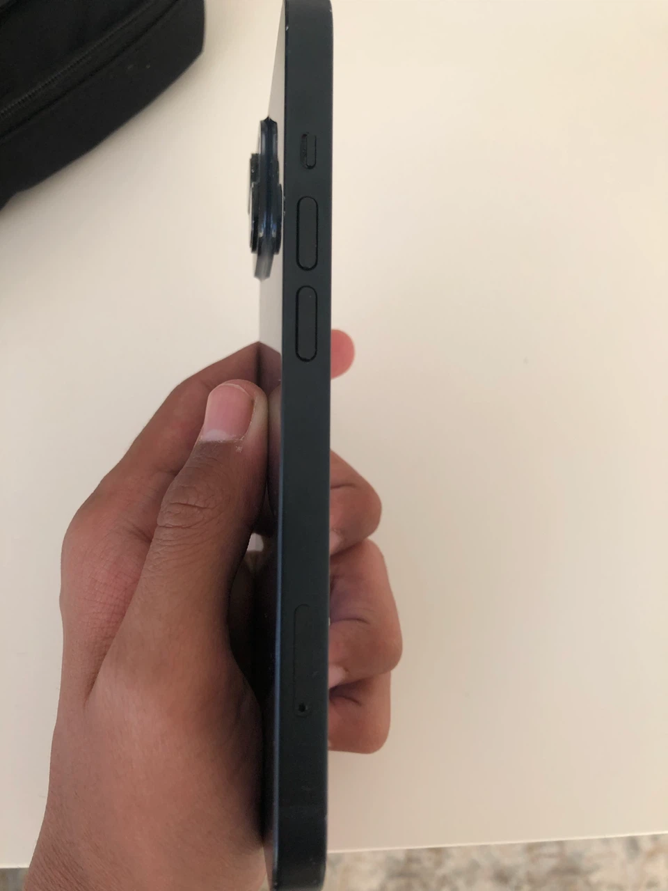 Iphone 14 (LOCKED) - photo 3