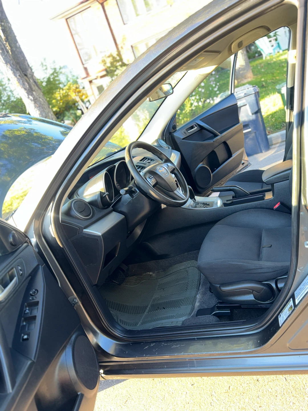 2010 Mazda Mazda3 - photo 4